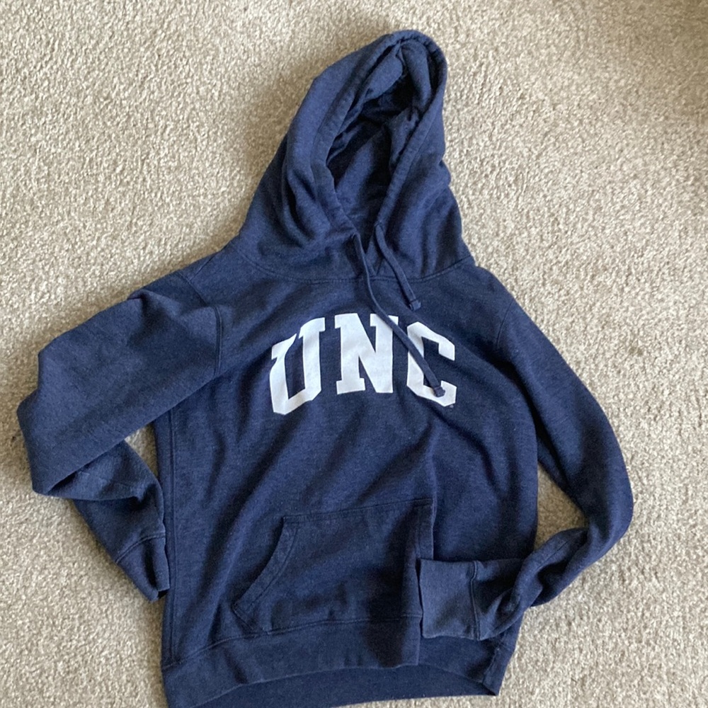 UNC Hoodie🐏